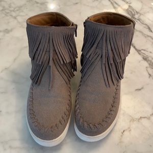 Mossimo Supply Co fringe sneaker